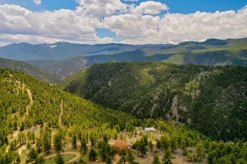 Secluded Rustic Dome With Majestic Views At Idaho Springs