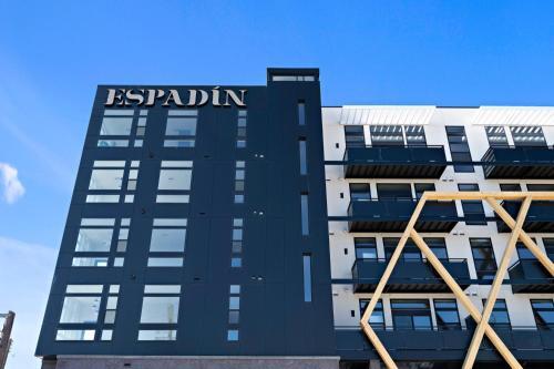 Mojave Lifestyle Modern Studio - Espadin Lohi