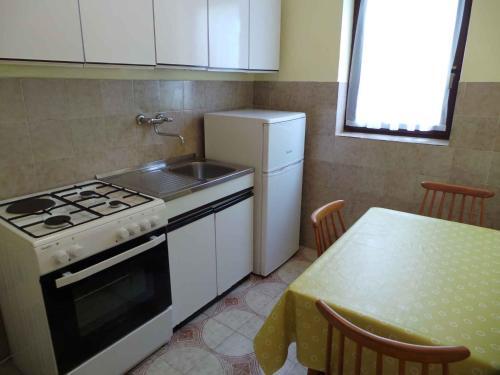 Apartments Pjescana Uvala/istrien 17335