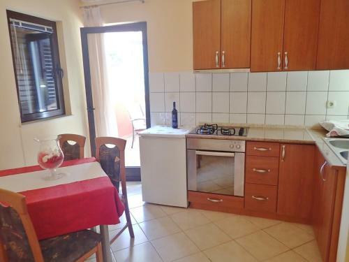 Apartment And Rooms Jaz-100 M From Pebble Beach