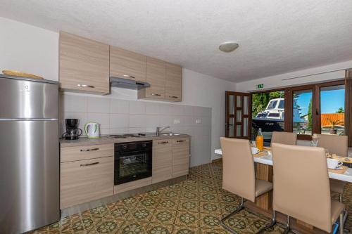 Apartments With A Parking Space Dramalj, Crikvenica - 18262