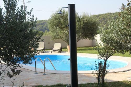 Apartment Arba 3 S Bazenom I Parkingom