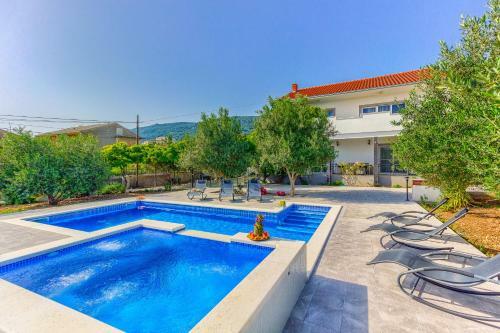 Apartment Villa Hacijenda With Private Pool And Jacuzzi