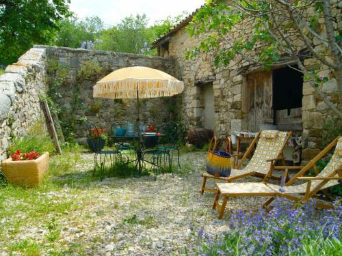 Holiday Home La Maison Du Brun Besignan