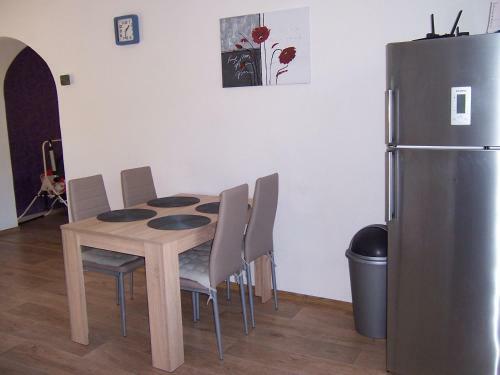 Villa Sala?-d?m Pro Spole?nou Dovolenou A? 14 Osob
