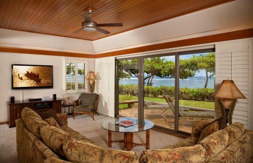 Puunoa Beach Estates