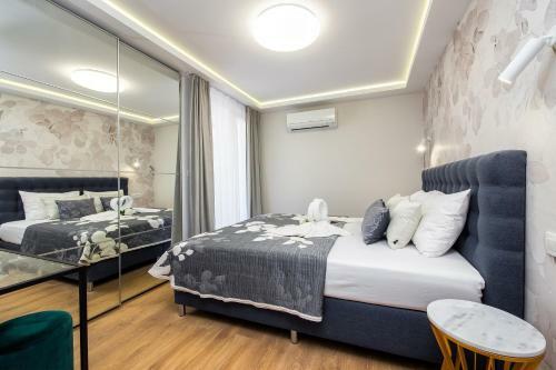 Hostal Skalinada Sea View