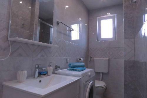 1-bedroom Apartment- Great Offer!