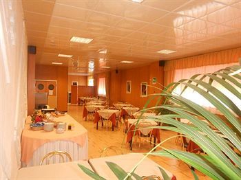 Tiby Hotel