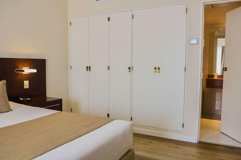 Hotel Dazzler Tower San Martin