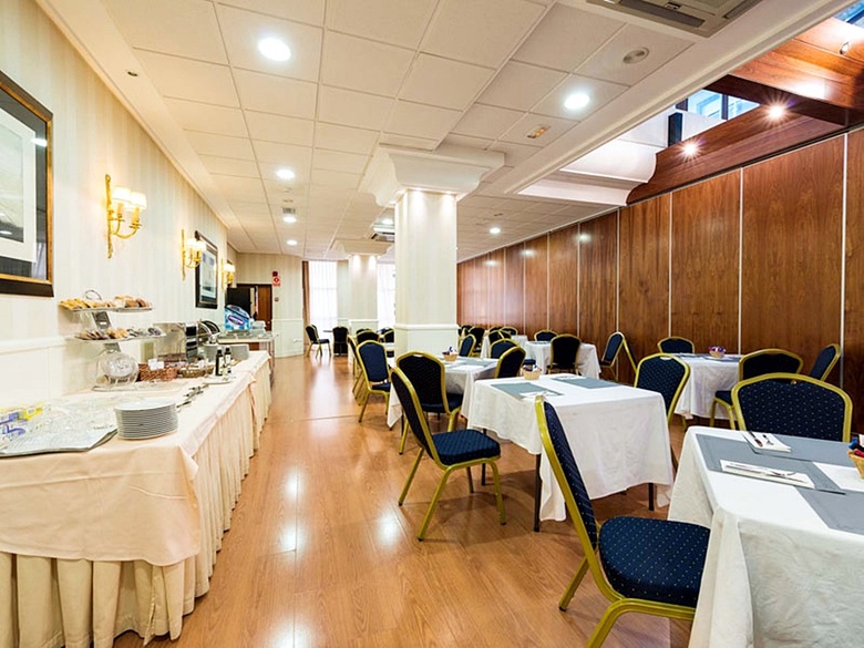 Hotel Infantas De Le�n