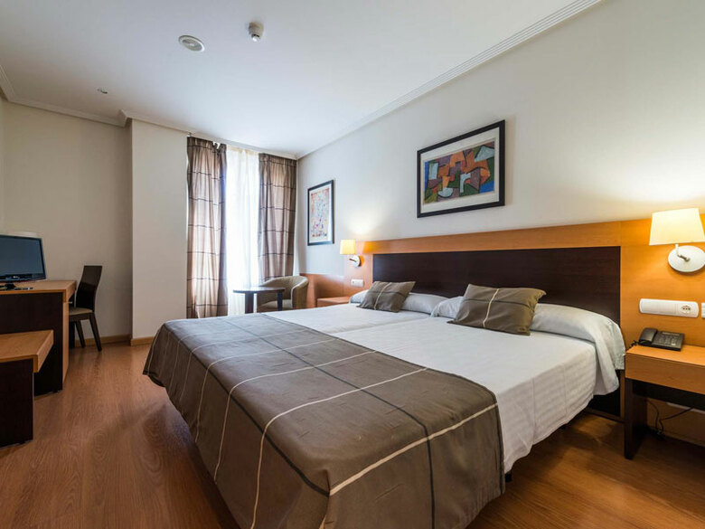 Hotel Infantas De Le�n