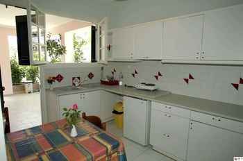 Acapulco Marinos Apartments