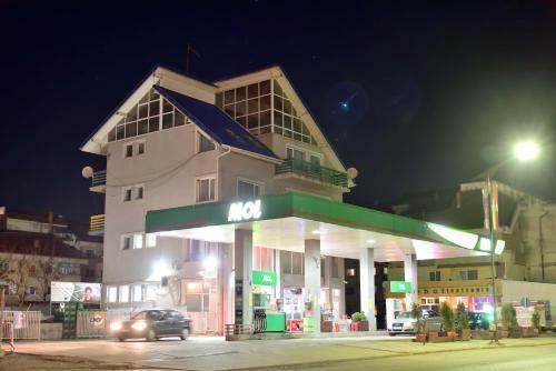 Hostal Pensiunea La Safari