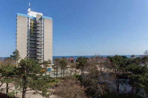 Rare Find 3-room Apartment In Olimp