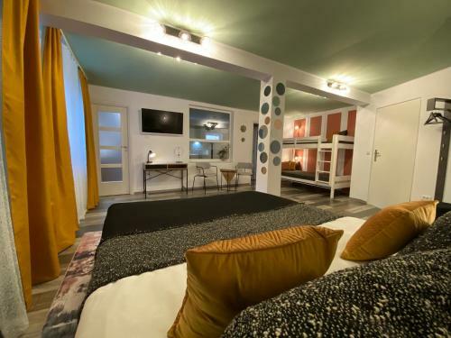 Evergreen Apartment