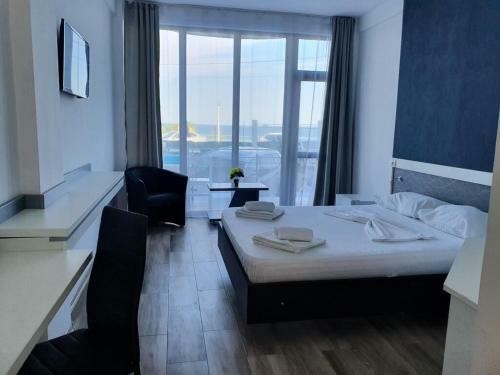Premium Sea View Economy