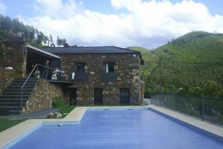 Villa Passadi�o Art And River House