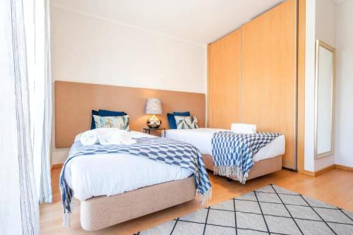 Apartamento ? Oceanfront: Luxury Breathtaking Views And Pool ?