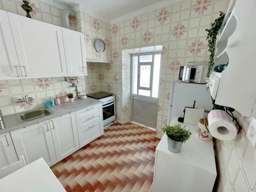 Moradia Central Olh�o - T2 P�tio Amplo