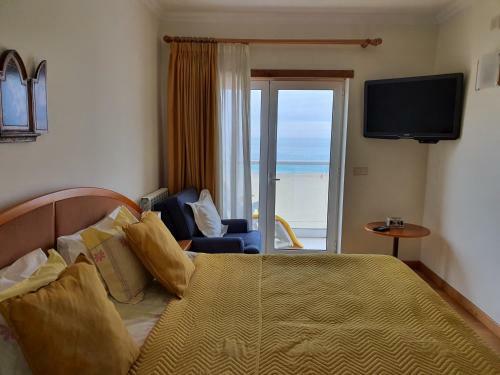 Nazare Apartamento Em Frente Ao Mar