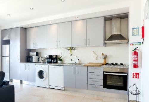 Apartamento Nazar� Ocean Flat - Private Rooftop Terrace Bbq
