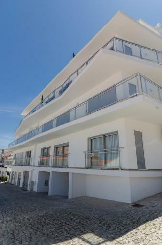 North Breeze - 2 Bedroom Apartment With Rooftop Pool