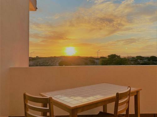 Superb Villa In Baleal W/ Patio, Parking & 5 Brs