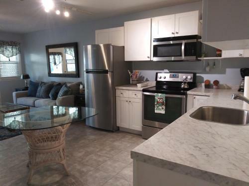 Apartamento The Three Sisters - The Pelican 2br Apt.