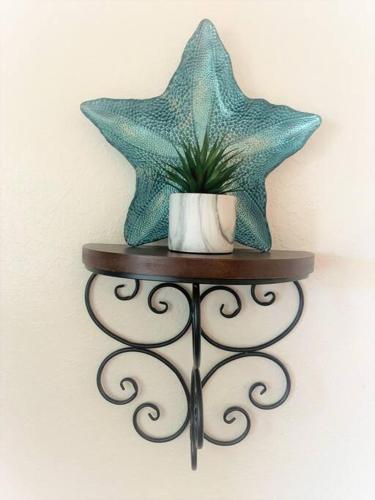 Bright And Beachy 2bed 1bath Home - Unit 210