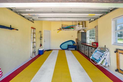 3b Allure W/heated Pool & Jacuzzi, 5min To Beach!