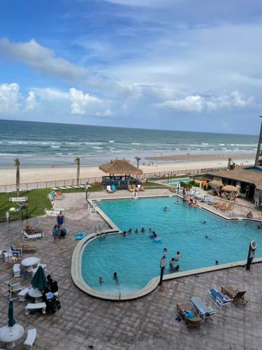 Apartamento Ocean Front Hawaiian Inn Resort