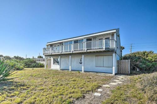 Sunny Home With Decks And Views, Steps To Beach!
