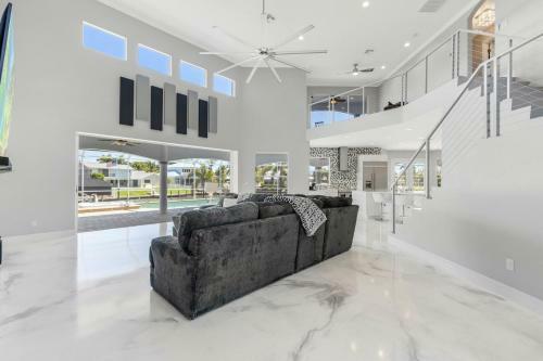Villa Whispering Palms - Cape Coral - Roelens Vacations