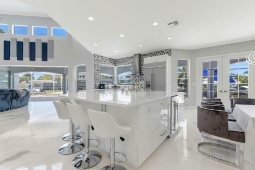 Villa Whispering Palms - Cape Coral - Roelens Vacations