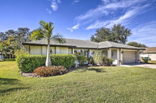 Bright Cape Coral Home With Private Pool, Lanai