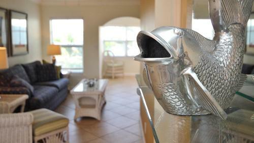 Barefoot Beach Resort By Teeming Vacation Rentals