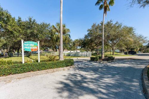 Charming Beach Front Cottage With Stunning Unset Views Pets Are Welcome Here Bella11
