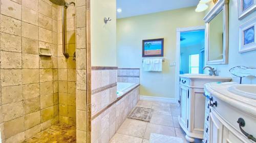 On The Rocks By Teeming Vacation Rentals