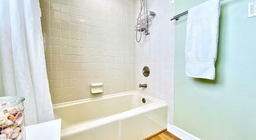 Water View By Teeming Vacation Rentals