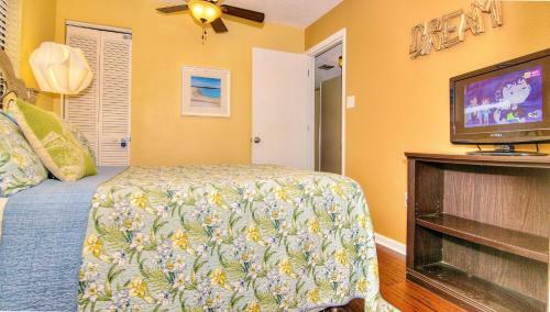 Sand Castle North 201 By Teeming Vacation Rentals
