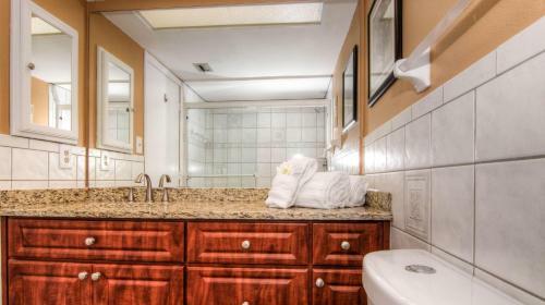 Sand Castle North 201 By Teeming Vacation Rentals
