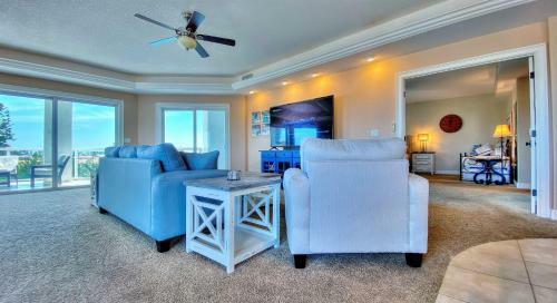 Sun West Palms By Teeming Vacatin Rentals