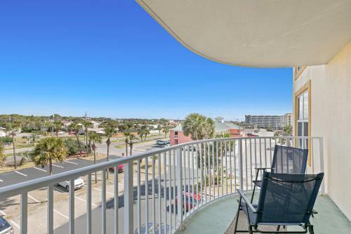 Dune Pointe 403