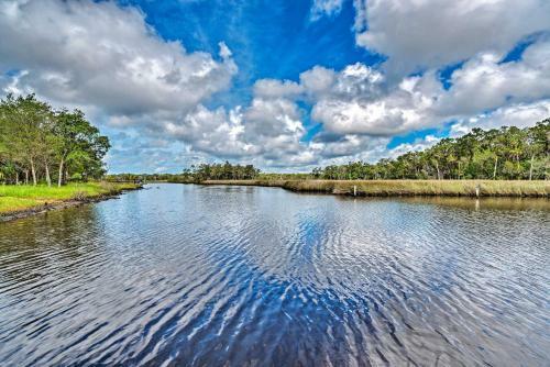 Old Homosassa Secluded Getaway With Private Island