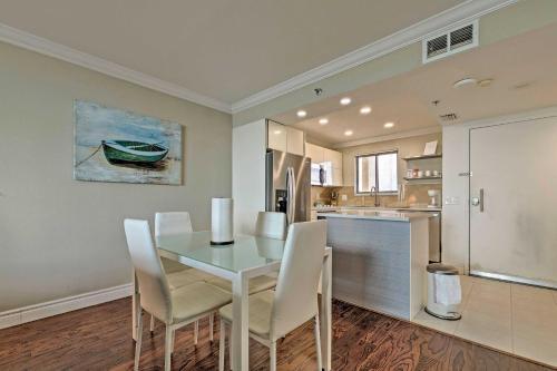 Apartamento Hudson Resort Condo With Private Beach Access!