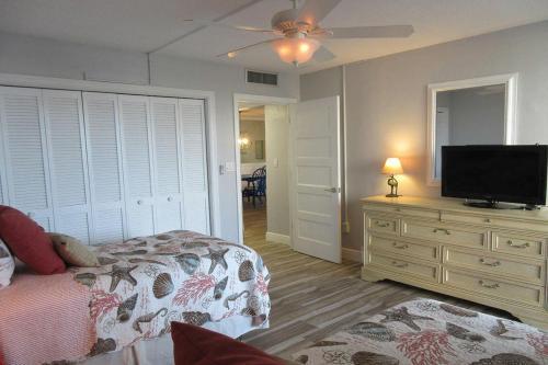 Creciente 213n By Kathy Nesbit Vacations