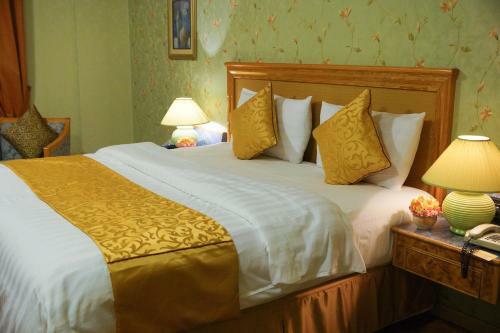 Mansour Plaza Hotel Apartments