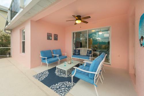 Lake View Pool Home