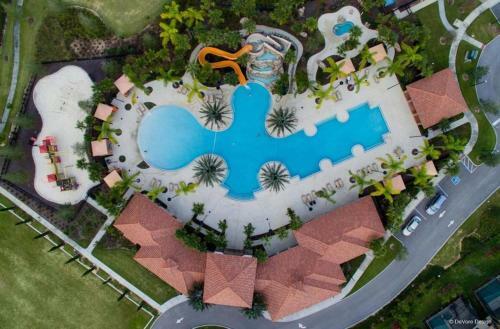 New Resort Homes Close By Accommodate 24 People